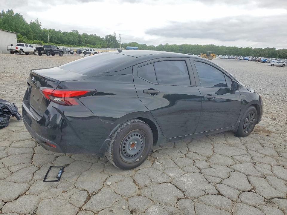 51806386 :رقم المزاد ، 3N1CN8DV6ML896352 vin ، 2021 Nissan Versa مزاد بيع