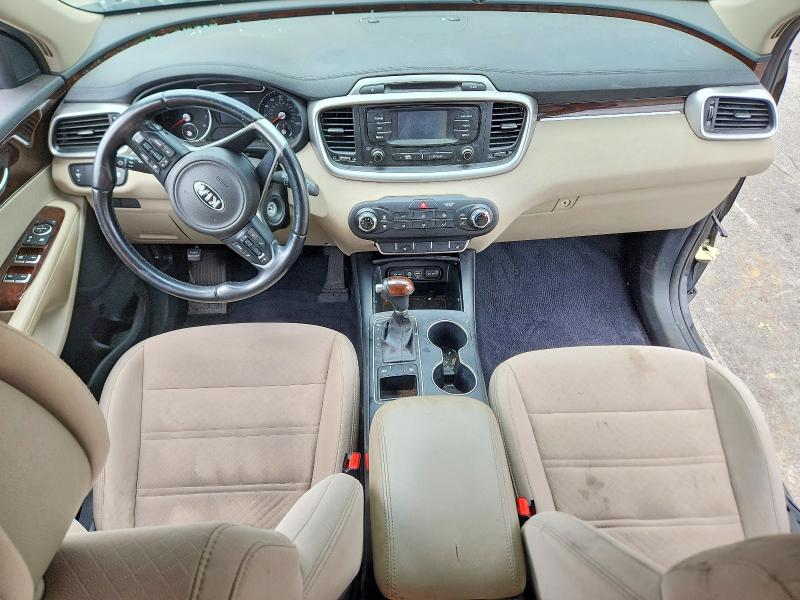 51757996 :رقم المزاد ، 5XYPG4A35GG096609 vin ، 2016 Kia Sorento مزاد بيع