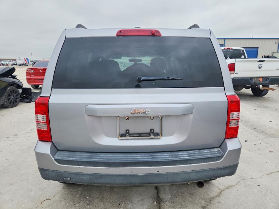 50894326 :رقم المزاد ، 1C4NJPBA0GD575316 vin ، 2016 Jeep Patriot مزاد بيع
