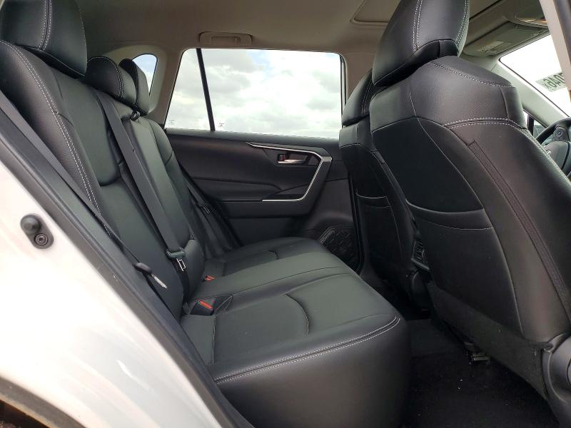 Продажа на аукционе авто 2021 Toyota Rav4, vin: 2T3W1RFV1MW104044, номер лота: 50157046