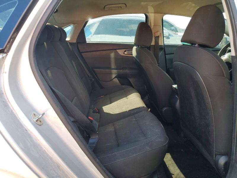 2021 Kia Forte მანქანა იყიდება აუქციონზე, vin: 3KPF24AD0ME348763, აუქციონის ნომერი: 47269686