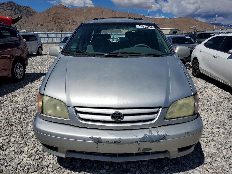 2002 Toyota Sienna მანქანა იყიდება აუქციონზე, vin: 4T3ZF13CX2U492777, აუქციონის ნომერი: 49620416