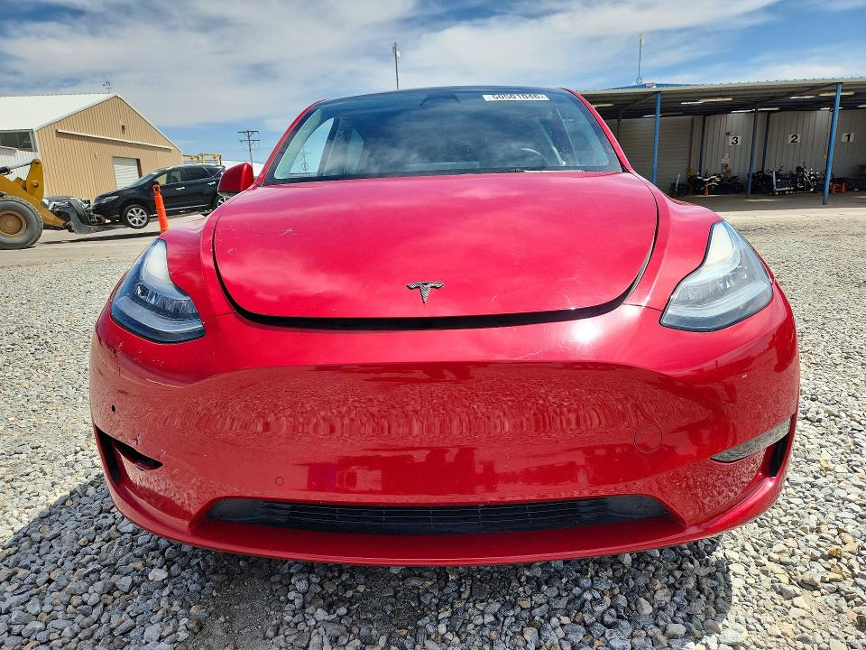 50501046 :رقم المزاد ، 7SAYGDEE4NF386380 vin ، 2022 Tesla Model Y مزاد بيع