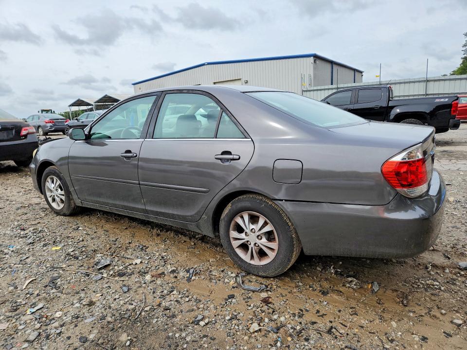 2005 Toyota Camry მანქანა იყიდება აუქციონზე, vin: 4T1BF32K45U603245, აუქციონის ნომერი: 51796626