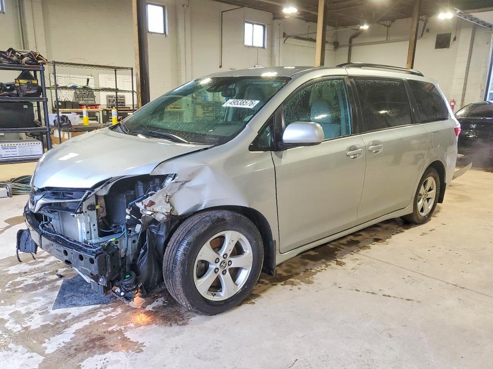 Продажа на аукционе авто 2020 Toyota Sienna, vin: 5TDKZ3DC7LS069824, номер лота: 49538576