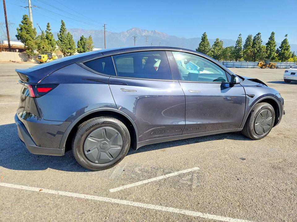 51204456 :رقم المزاد ، 7SAYGDED0TA603277 vin ، 2026 Tesla Model Y مزاد بيع