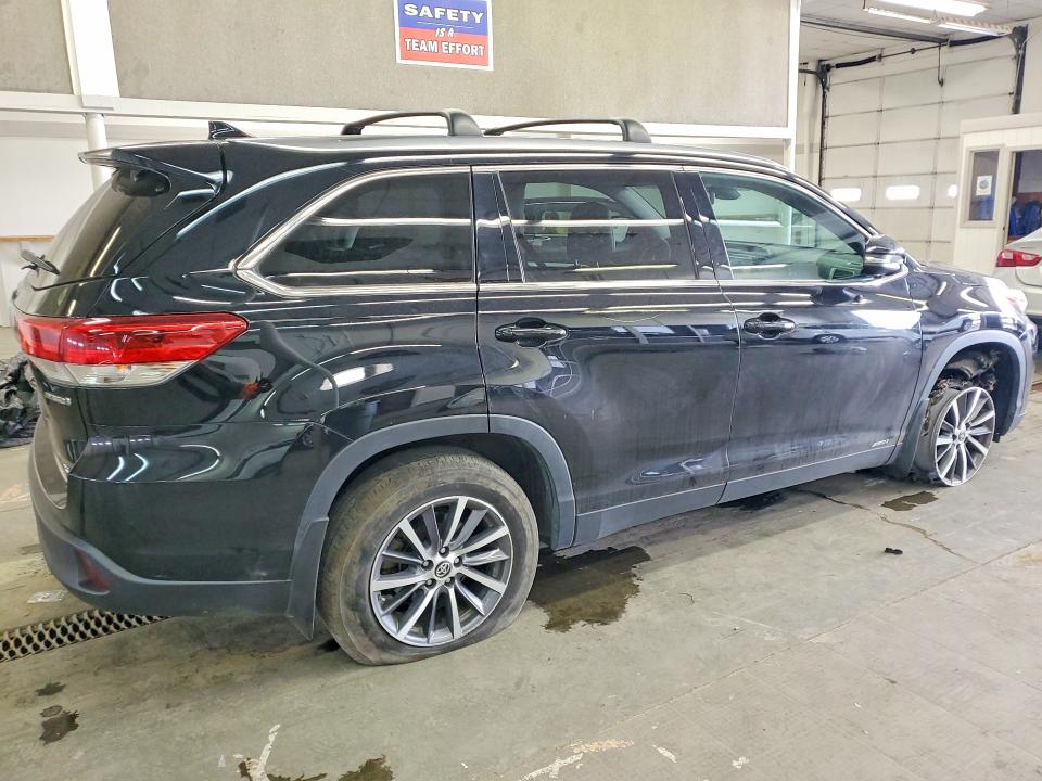 Продажа на аукционе авто 2019 Toyota Highlander Hybrid, vin: 5TDJGRFH8KS077488, номер лота: 48317166