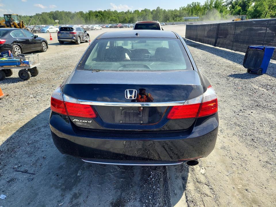 2013 Honda Accord მანქანა იყიდება აუქციონზე, vin: 1HGCR2F87DA071032, აუქციონის ნომერი: 51779646