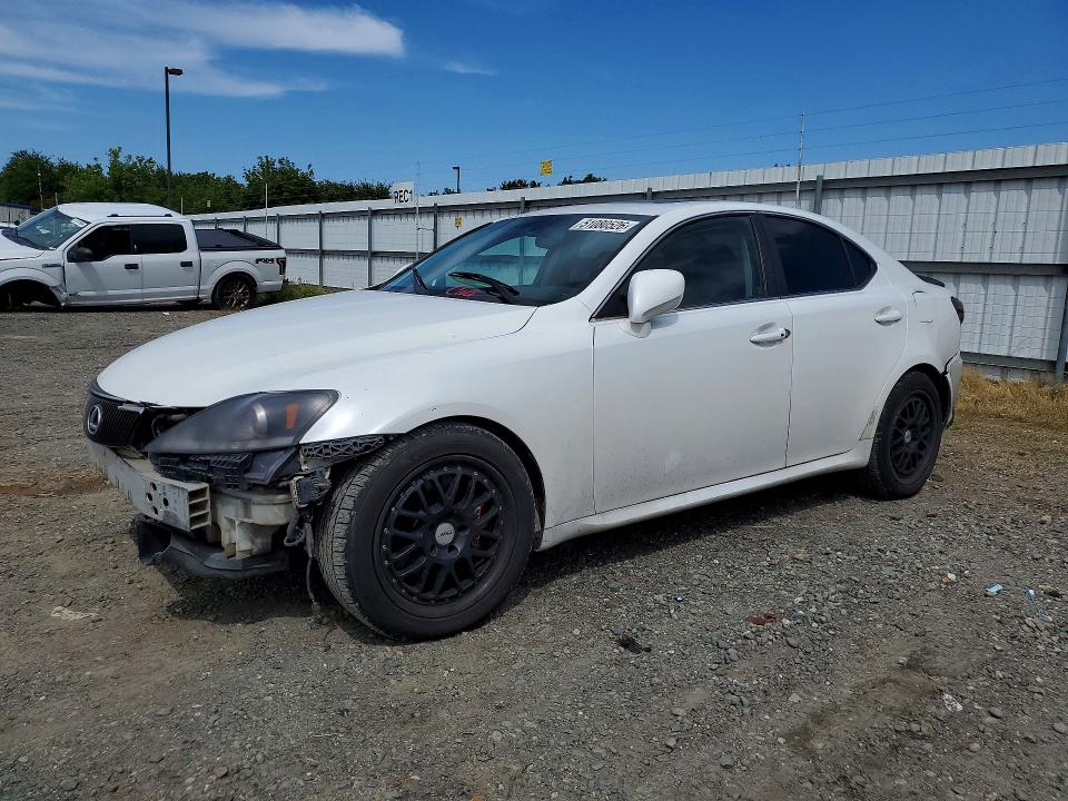 51080526 :رقم المزاد ، JTHBE262172010256 vin ، 2007 Lexus Is مزاد بيع