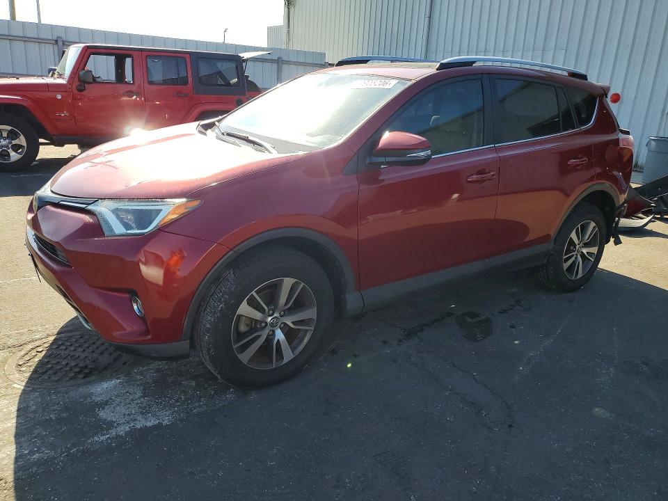 49905206 :رقم المزاد ، JTMRFREV1JD242269 vin ، 2018 Toyota Rav4 مزاد بيع