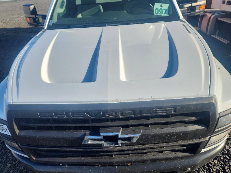 48744936 :رقم المزاد ، 1HTKHPVM5KH659396 vin ، 2019 Chev Silverado مزاد بيع