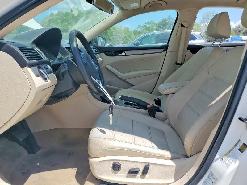 50061646 :رقم المزاد ، 1VWBN7A31EC073943 vin ، 2014 Volkswagen Passat مزاد بيع