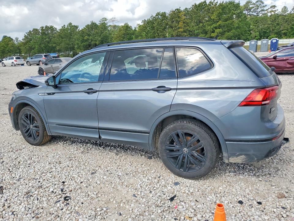 49770216 :رقم المزاد ، 3VVCB7AX1NM122030 vin ، 2022 Volkswagen Tiguan مزاد بيع