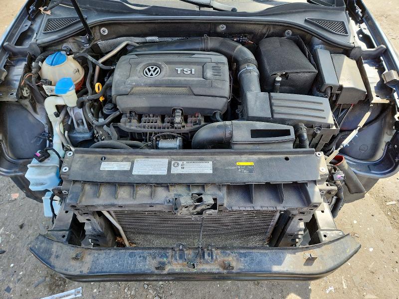 49979576 :رقم المزاد ، 1VWDT7A36HC060950 vin ، 2017 Volkswagen Passat مزاد بيع