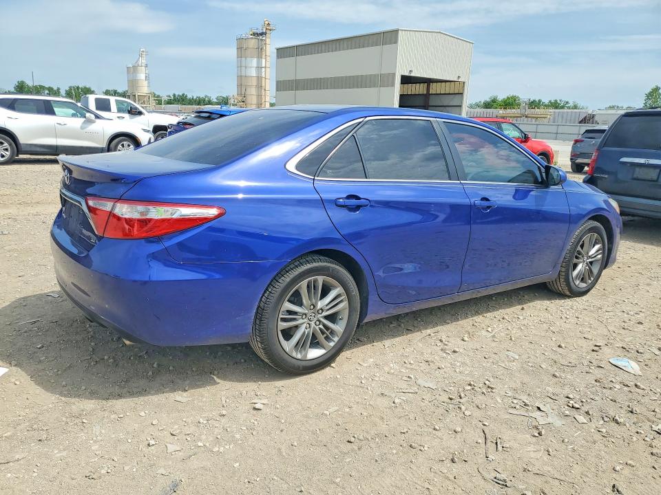 50439626 :رقم المزاد ، 4T1BF1FK9GU501473 vin ، 2016 Toyota Camry مزاد بيع