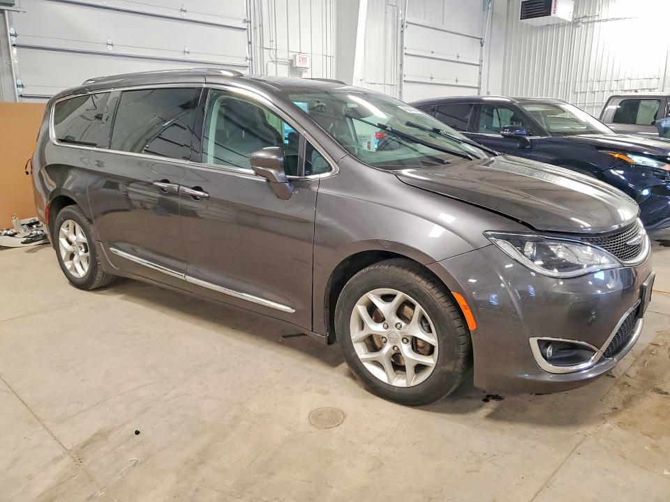 49634136 :رقم المزاد ، 2C4RC1EG1KR644576 vin ، 2019 Chrysler Pacifica مزاد بيع