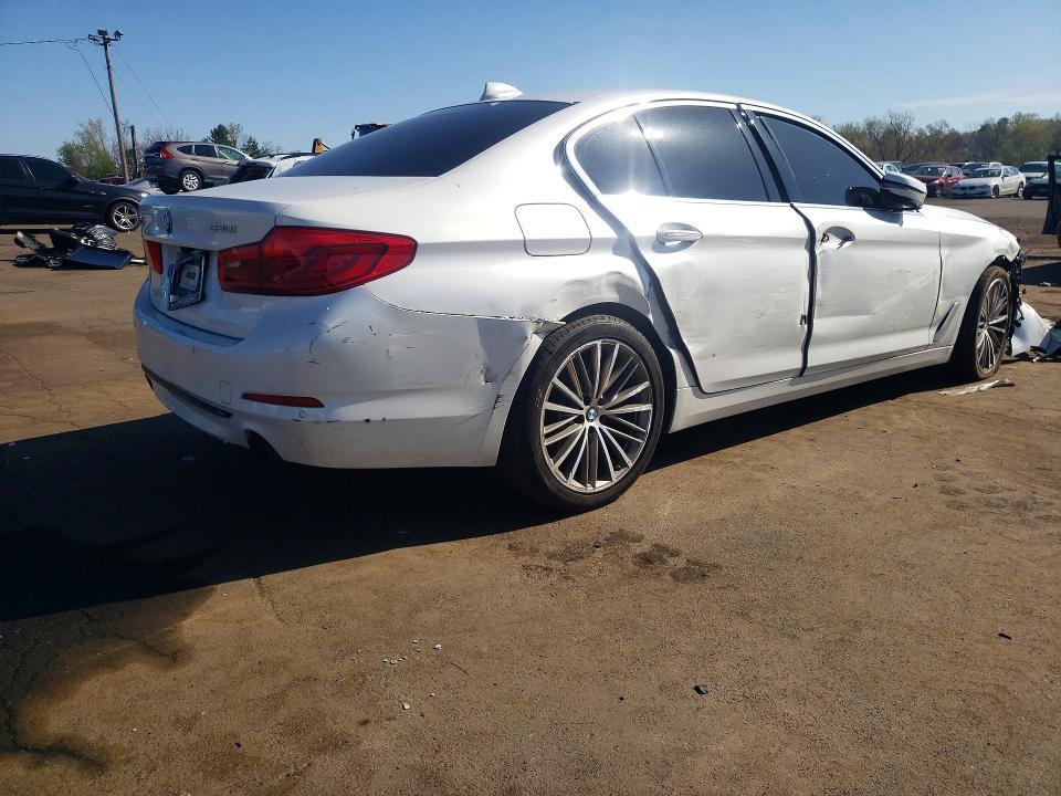 50671276 :رقم المزاد ، WBAJA7C56JWA72627 vin ، 2018 Bmw 530 مزاد بيع