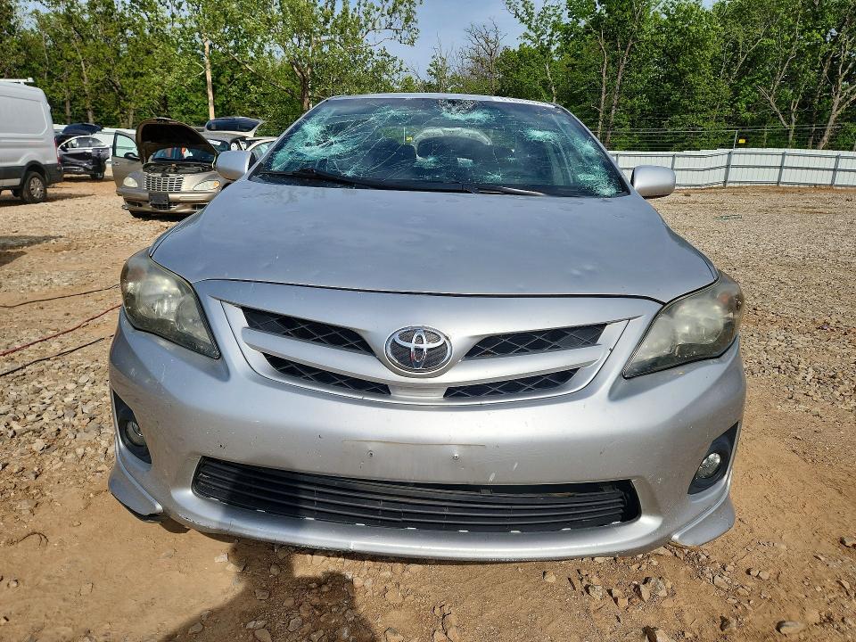 51883926 :رقم المزاد ، 2T1BU4EE6CC883847 vin ، 2012 Toyota Corolla مزاد بيع