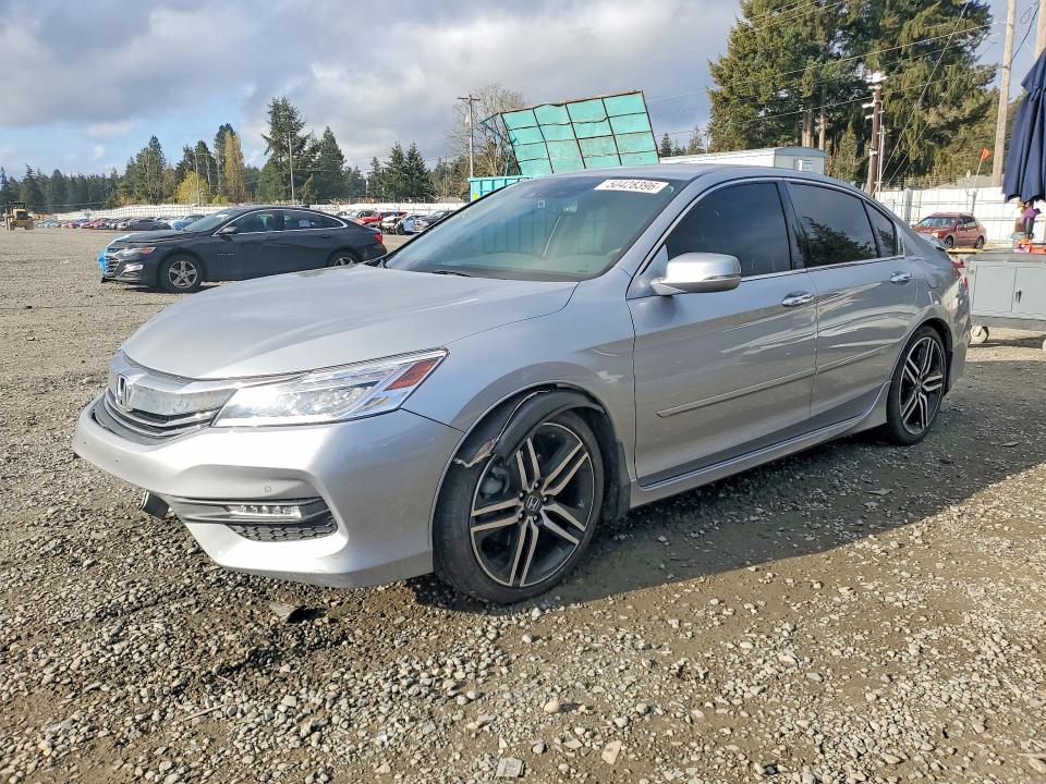 Продажа на аукционе авто 2017 Honda Accord, vin: 1HGCR3F95HA007222, номер лота: 50428396