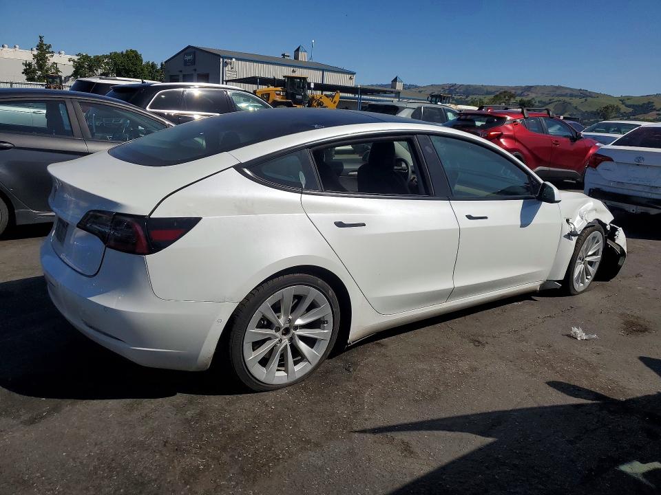 50484556 :رقم المزاد ، 5YJ3E1EA1NF144784 vin ، 2022 Tesla Model 3 مزاد بيع