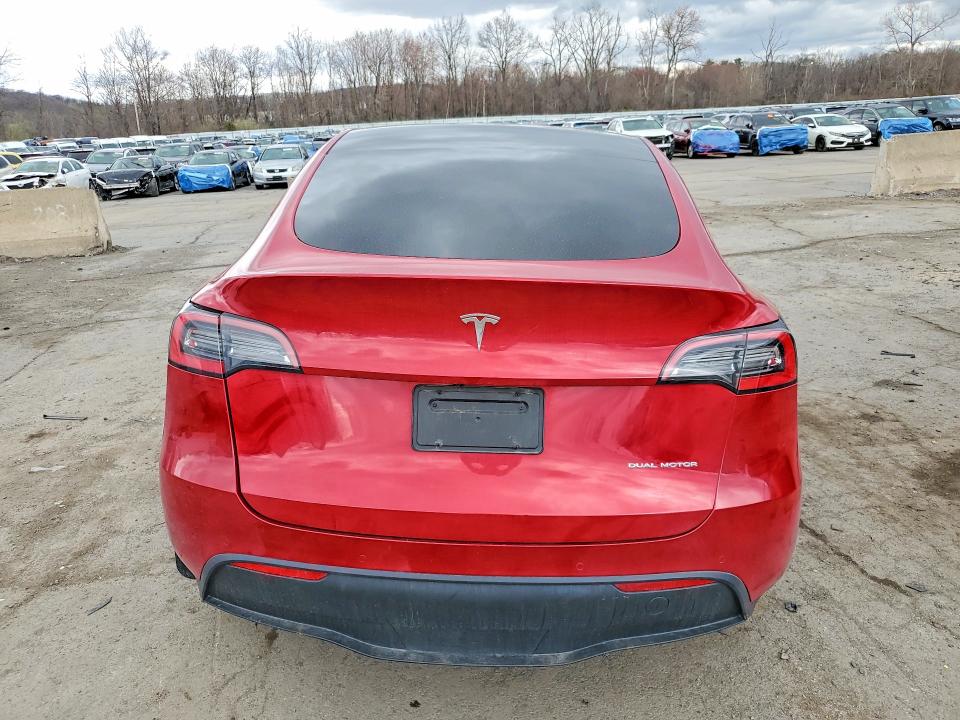 48000936 :رقم المزاد ، 5YJYGDEE3MF139315 vin ، 2021 Tesla Model Y مزاد بيع