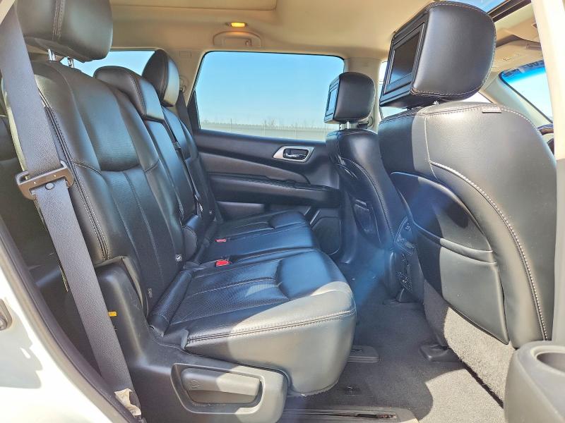 Продажа на аукционе авто 2015 Nissan Pathfinder, vin: 5N1AR2MM1FC639431, номер лота: 51268126