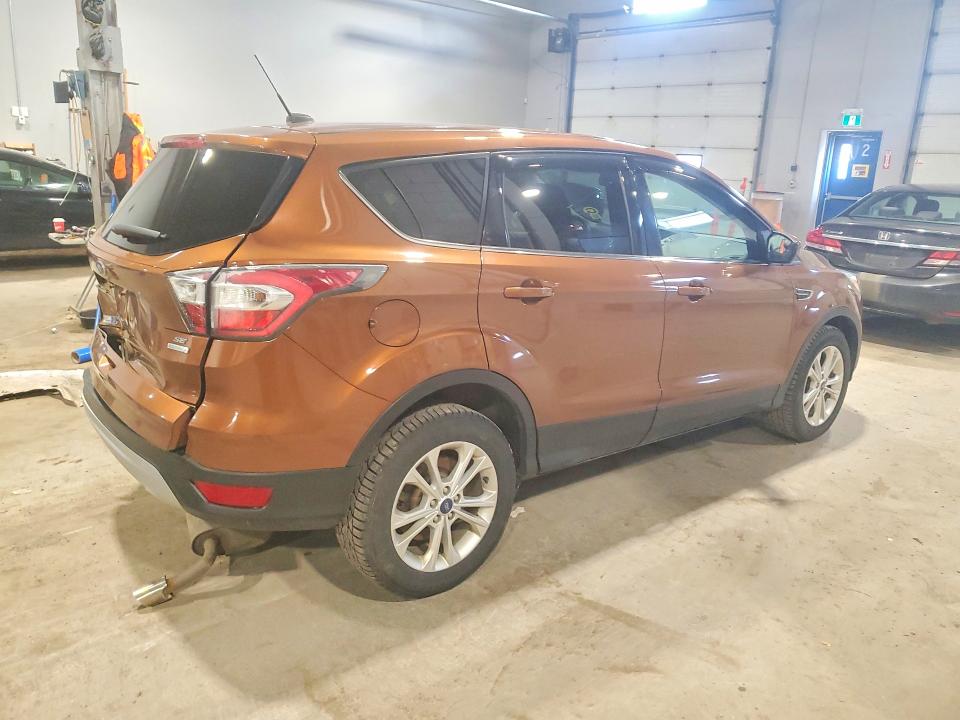 50591596 :رقم المزاد ، 1FMCU0G92HUB16743 vin ، 2017 Ford Truck/van Escape Se 4dr 2wd مزاد بيع