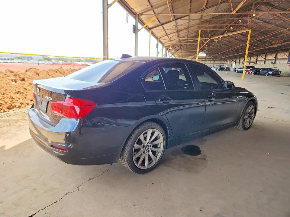 Aukcja sprzedaży 2018 Bmw 320, vin: WBA8A3C5XJA489332, numer aukcji: 51027446