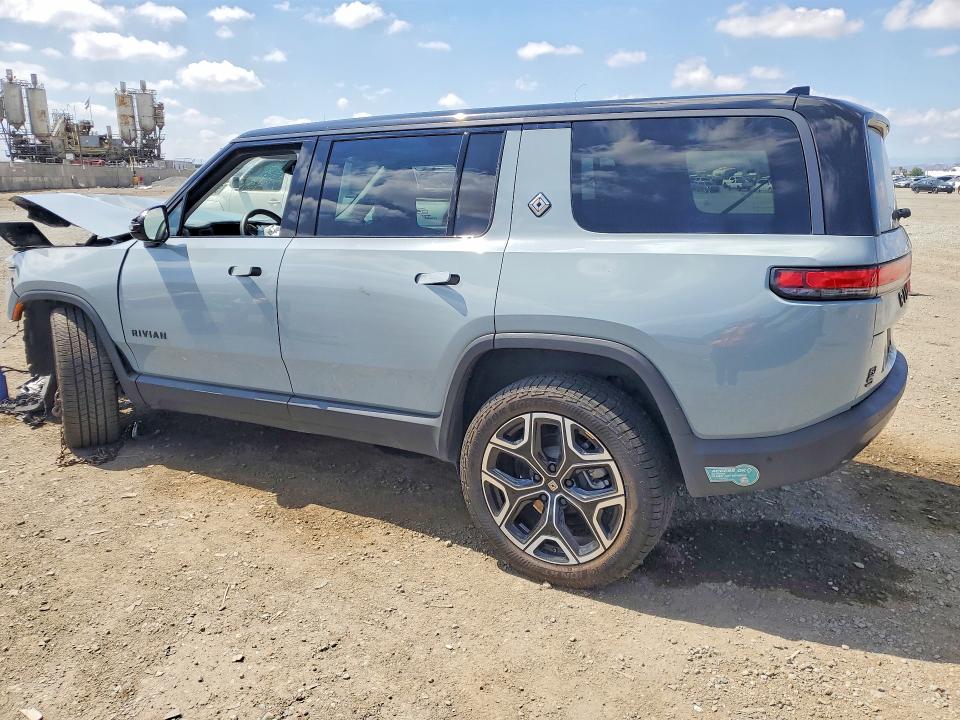 51126866 :رقم المزاد ، 7PDSGBBA8SN063514 vin ، 2025 Rivian R1s مزاد بيع