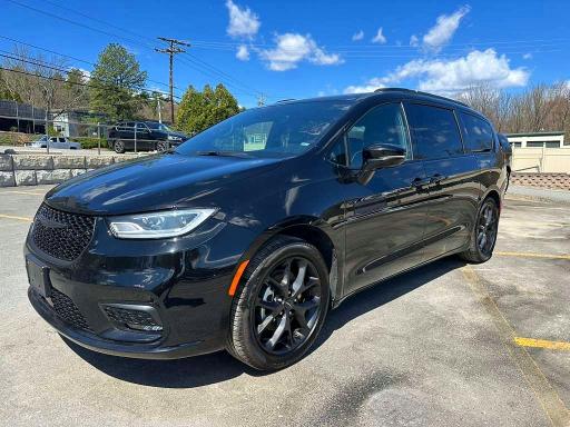 50120256 :رقم المزاد ، 2C4RC1GG9SR515188 vin ، 2025 Chrysler Pacifica مزاد بيع
