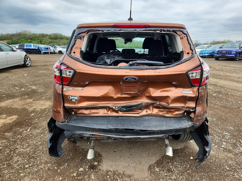 2017 Ford Escape მანქანა იყიდება აუქციონზე, vin: 1FMCU0GD8HUC64898, აუქციონის ნომერი: 50852346