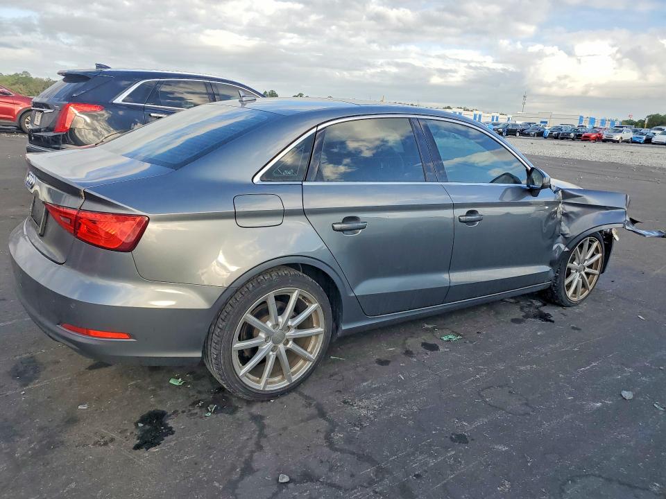 Продаж на аукціоні авто 2016 Audi A3, vin: WAUC7GFF9G1061507, номер лоту: 47810356