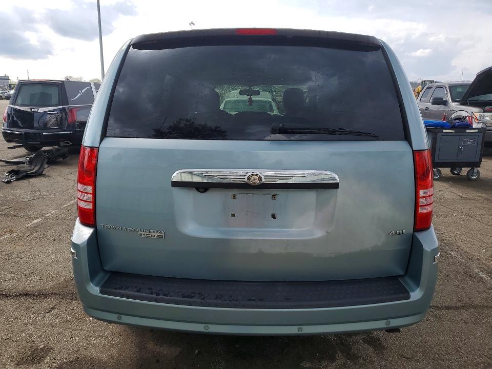 2008 Chrysler Town And Country მანქანა იყიდება აუქციონზე, vin: 2A8HR64X18R648573, აუქციონის ნომერი: 48639706