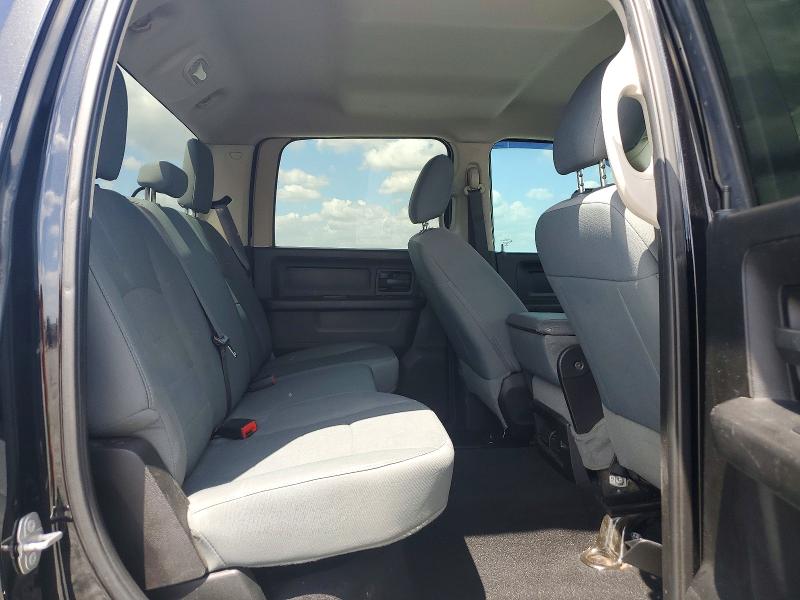 Продаж на аукціоні авто 2018 Ram 2500, vin: 3C6UR5CL2JG396737, номер лоту: 48637166
