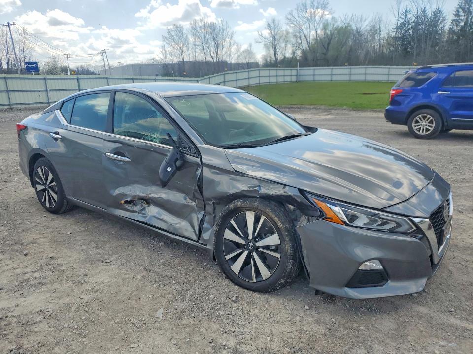 50527976 :رقم المزاد ، 1N4BL4DV4NN341320 vin ، 2022 Nissan Altima مزاد بيع