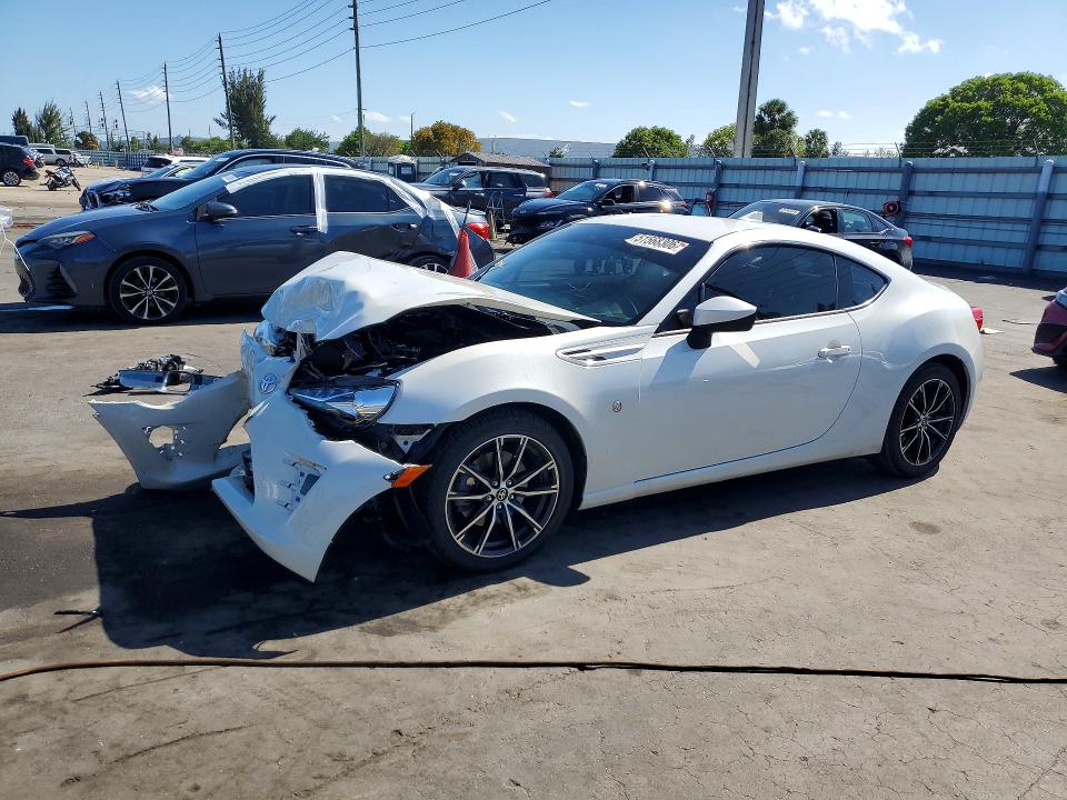 51568306 :رقم المزاد ، JF1ZNAA14H8711435 vin ، 2017 Toyota 86 مزاد بيع