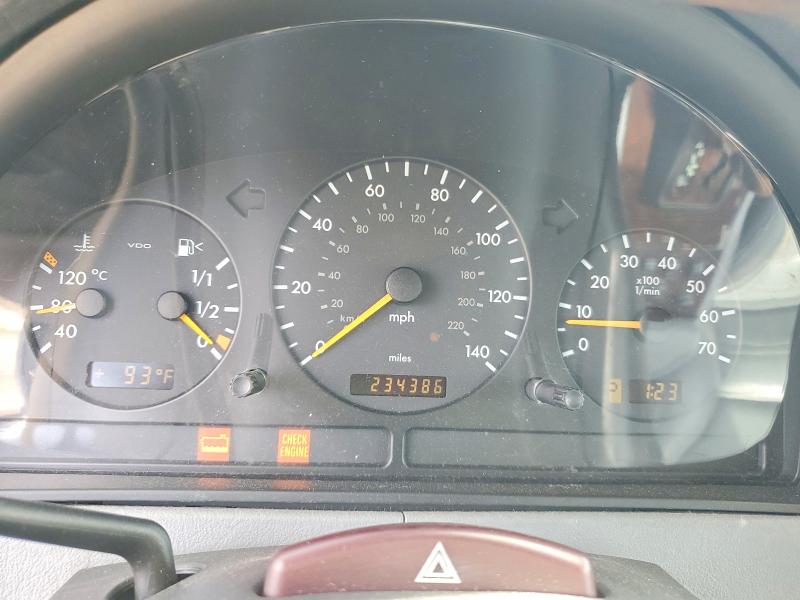50039296 :رقم المزاد ، 4JGAB72E8YA189188 vin ، 2000 Mercedes-benz Ml430 مزاد بيع