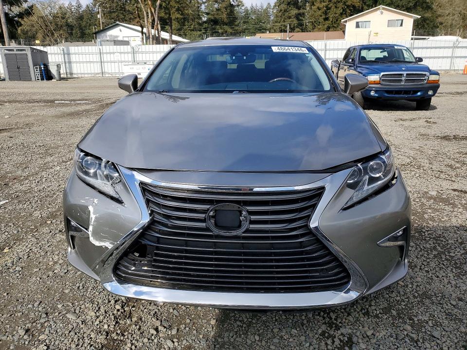 2017 Lexus Es 300h მანქანა იყიდება აუქციონზე, vin: JTHBW1GG9H2135430, აუქციონის ნომერი: 48641346