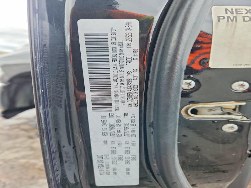 50473986 :رقم المزاد ، 3C6UR5DL4JG424908 vin ، 2018 Ram 2500 مزاد بيع