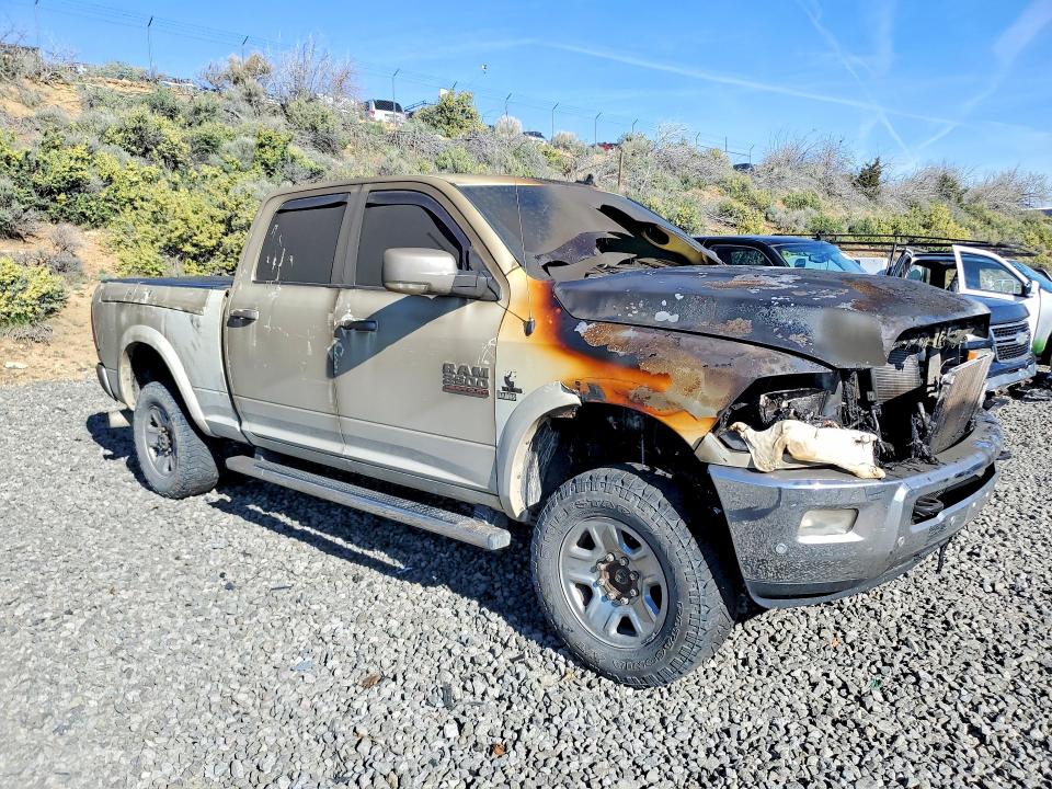 48670116 :رقم المزاد ، 3C6UR5FL6GG237109 vin ، 2016 Ram 2500 مزاد بيع