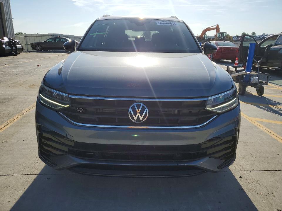 Продажа на аукционе авто 2023 Volkswagen Tiguan, vin: 3VVCB7AX2PM093043, номер лота: 50388816