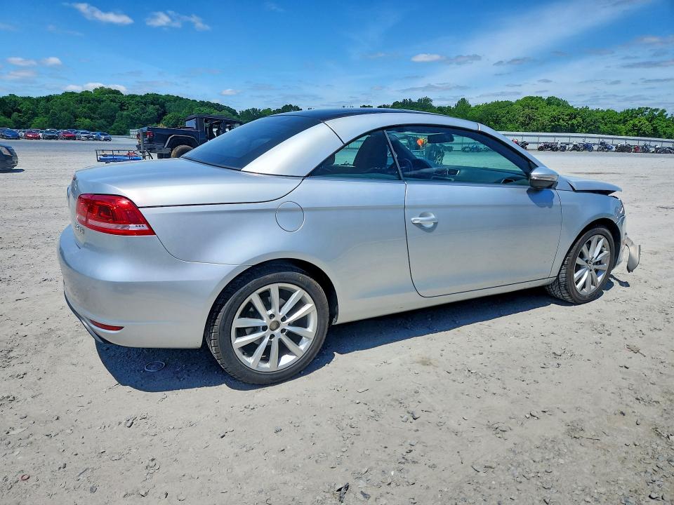 51420046 :رقم المزاد ، WVWBW8AH4FV001139 vin ، 2015 Volkswagen Eos مزاد بيع