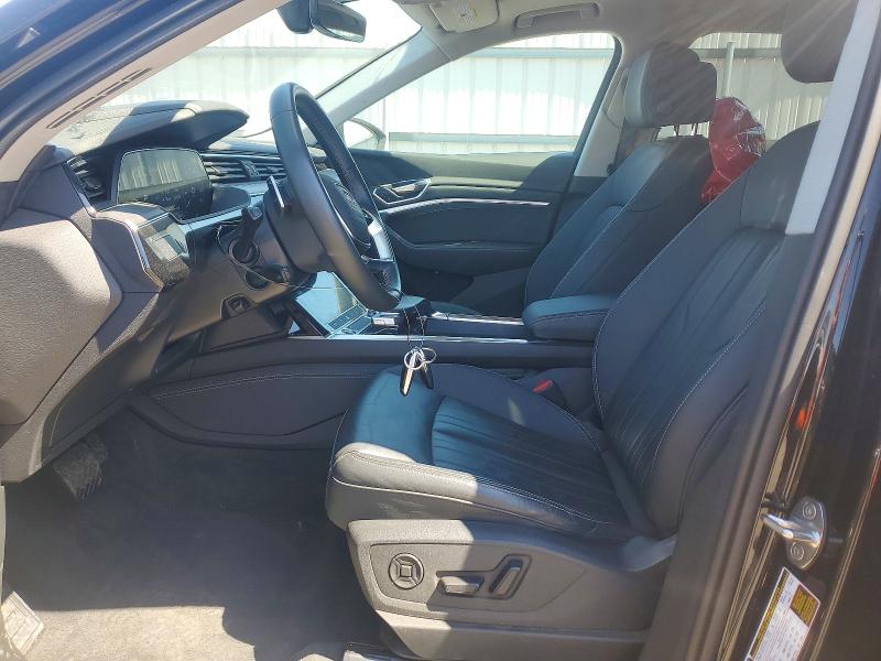 49625656 :رقم المزاد ، WA1AAAGE8PB005058 vin ، 2023 Audi E-tron مزاد بيع
