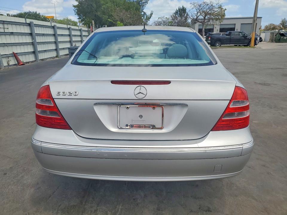 Продажа на аукционе авто 2003 Mercedes-benz E, vin: WDBUF65J73A174424, номер лота: 50493576