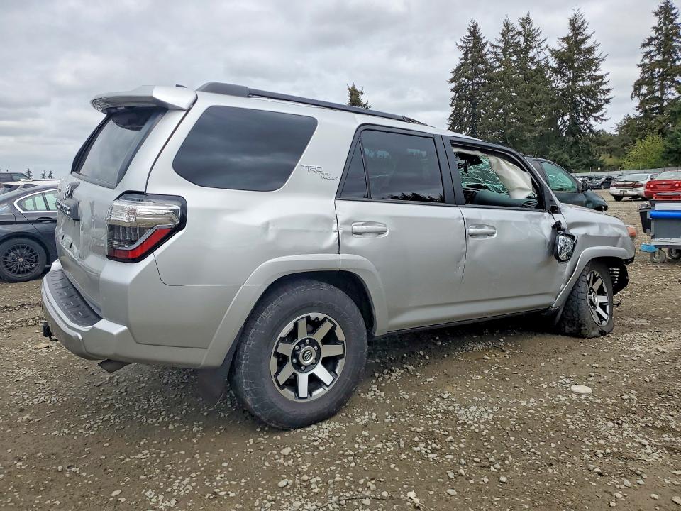 Продажа на аукционе авто 2022 Toyota 4runner, vin: JTEPU5JRXN6007017, номер лота: 50526156