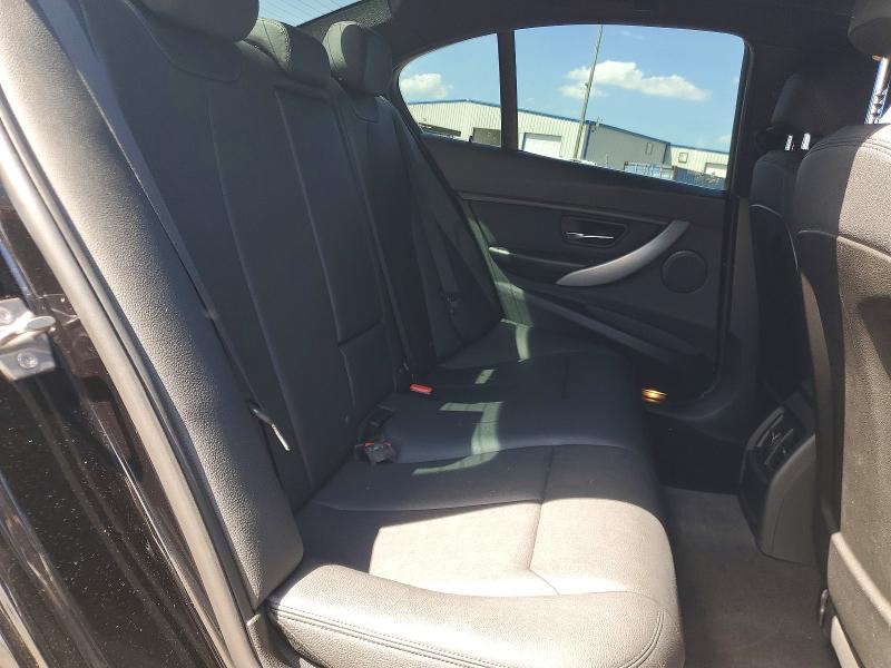 50292876 :رقم المزاد ، WBA3B1G57FNT03364 vin ، 2015 Bmw 320 مزاد بيع