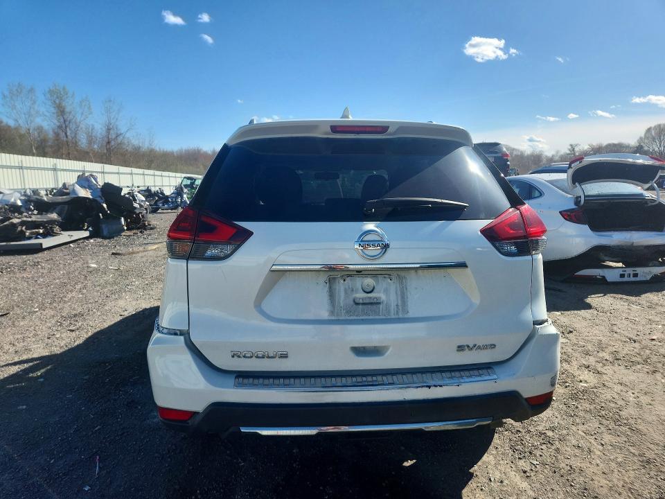 49153836 :رقم المزاد ، KNMAT2MV0JP607439 vin ، 2018 Nissan Rogue مزاد بيع