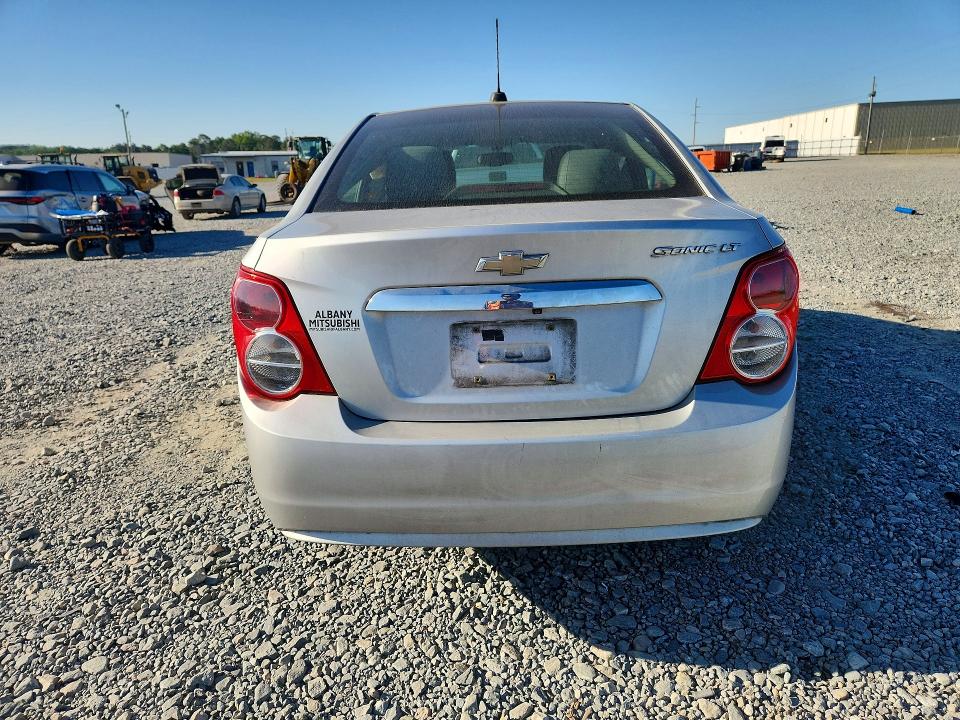 2015 Chevrolet Sonic მანქანა იყიდება აუქციონზე, vin: 1G1JC5SH0F4198164, აუქციონის ნომერი: 50592336