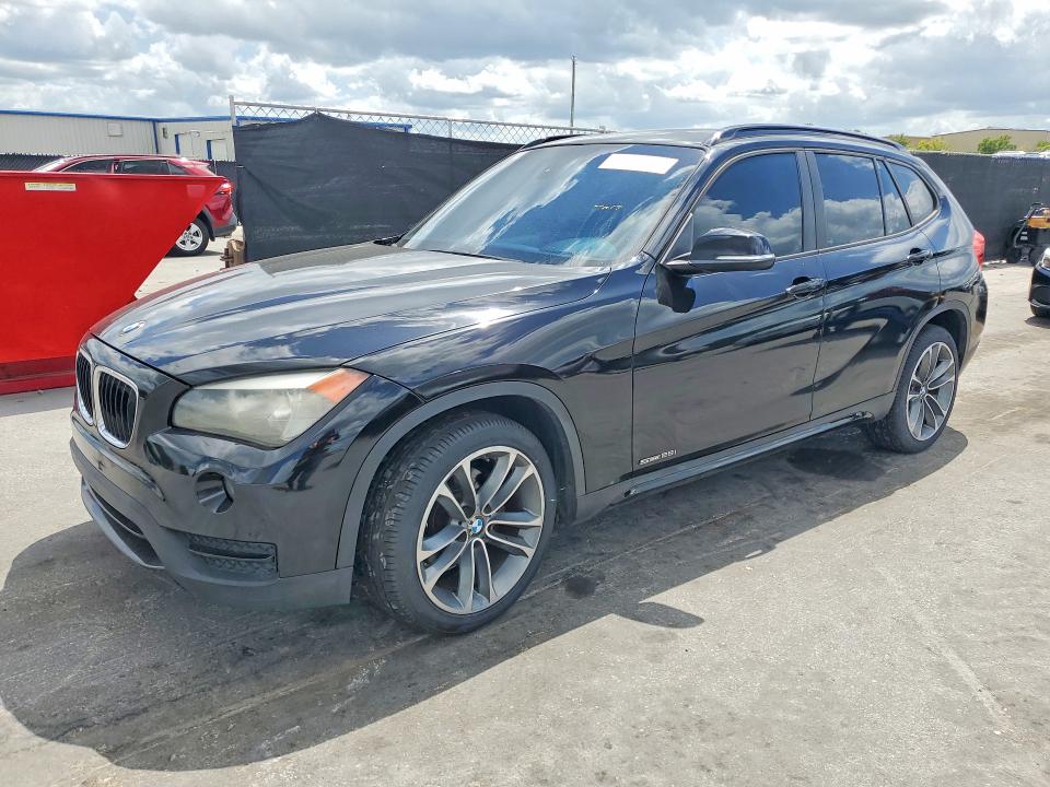 51378846 :رقم المزاد ، WBAVM1C52EVW51676 vin ، 2014 Bmw X1 مزاد بيع