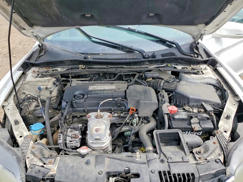 50553826 :رقم المزاد ، 1HGCT1B85DA011915 vin ، 2013 Honda Accord مزاد بيع